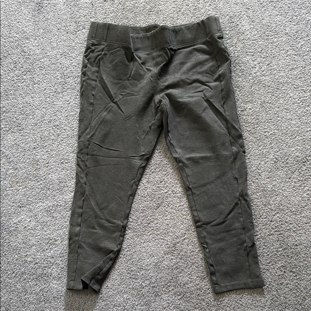 Women’s Loft leggings for